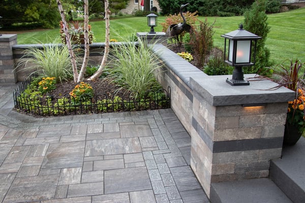 County Materials’ Dimensionally Compatible Pavers Help Homeowners Create a Stunning Outdoor Entertainment Area
