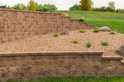 2024_CMC_Landscape_Retaining_Walls_Grand_Entrance_Bently_5