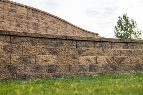 2024_CMC_Landscape_Retaining_Walls_Grand_Entrance_Bently_7