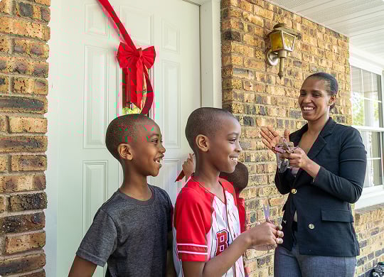 community-engagement-hunger-and-homelessness-support