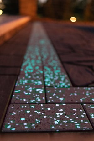 GLOW PATH TECHNOLOGY<sup>®</sup>