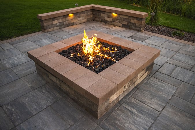 SUMMIT STONE<sup>®</sup> Square Fire Pit Kit