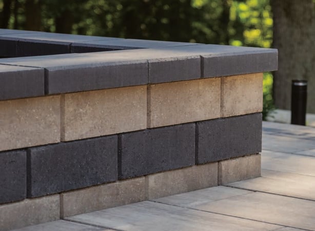 Smooth TRIBUTE<sup>®</sup> Square Fire Pit Kit