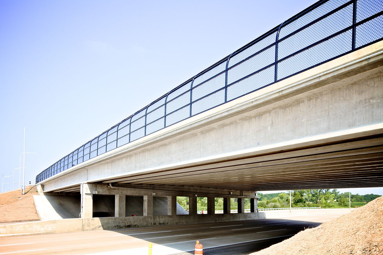 Illini_item40-bridge_4