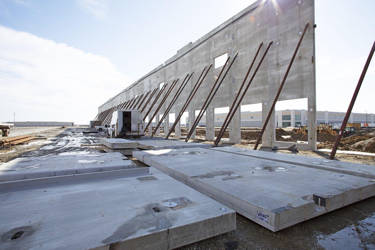 whitestown-bldg-4-04