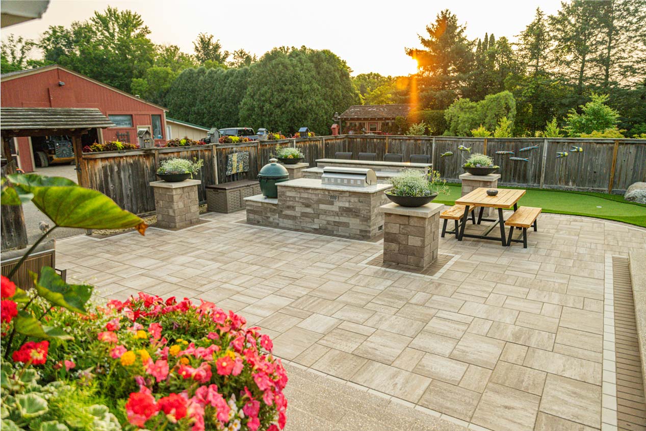 2025_CMC_LS_Grill_Green_Courtyard_1