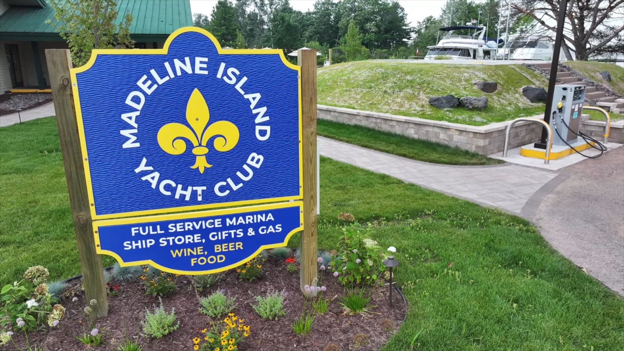 Madeline Island Yacht Club