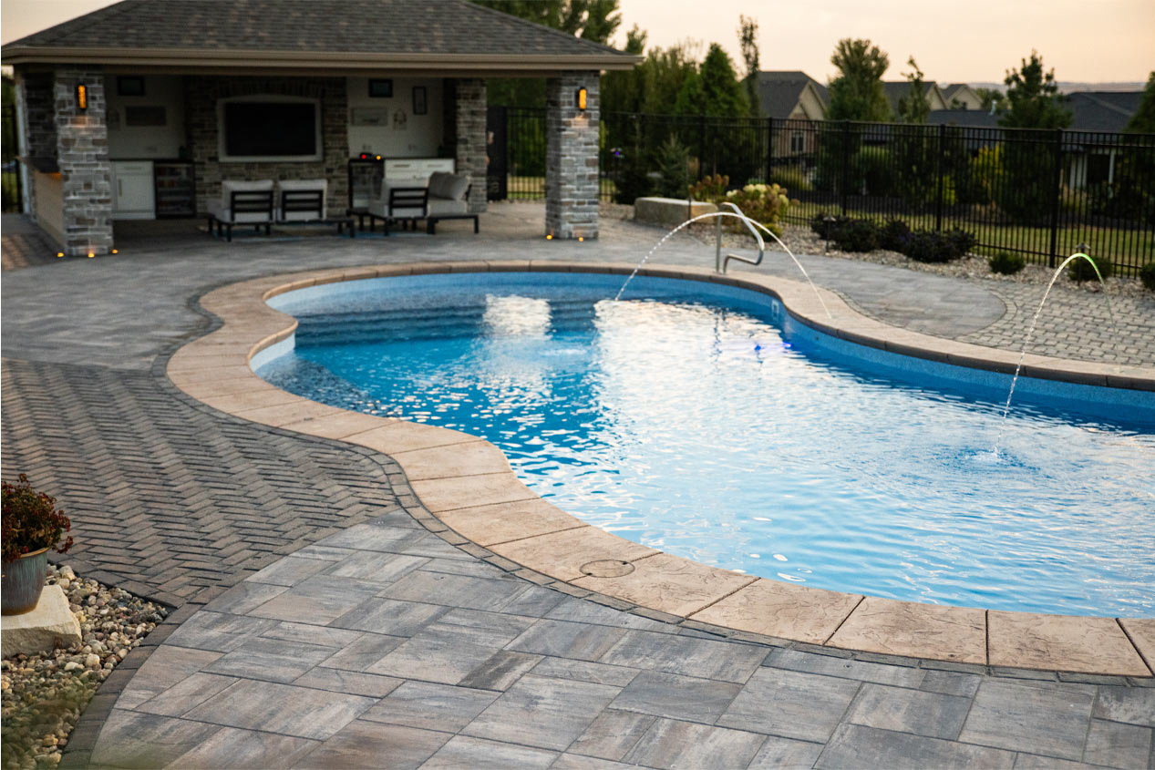 2024-CMC-LS-NE-BENNINGTON-18415-Thayer-Street-Residence-2