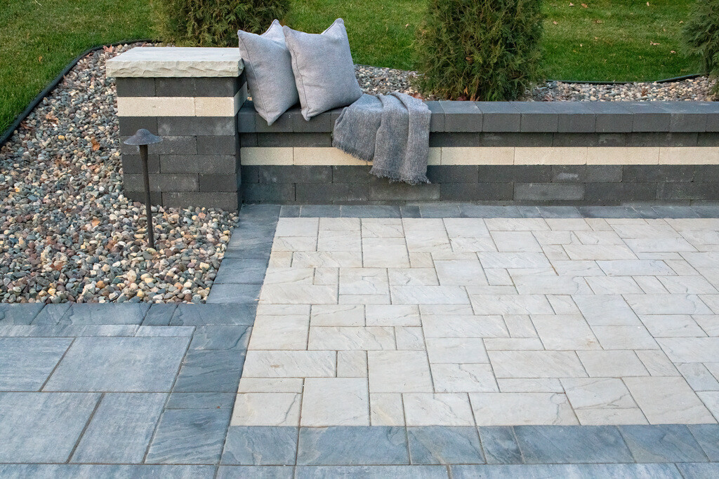 A3058_County_HastingsPatio-111