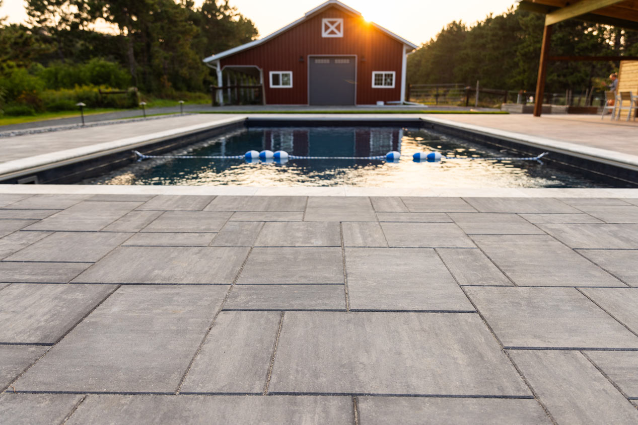 2024_CMC_Landscaping_Pavers_Farmhouse_Pool_deck_7