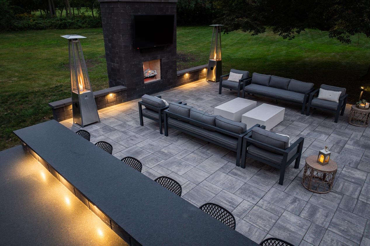 2025_CMC_Lakeshore_Escape_1