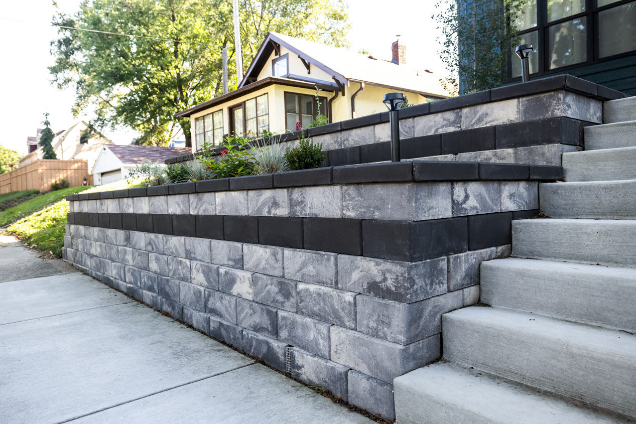 2023_CMC_Retaining_Wall_Lanscape_18th_Ave_4