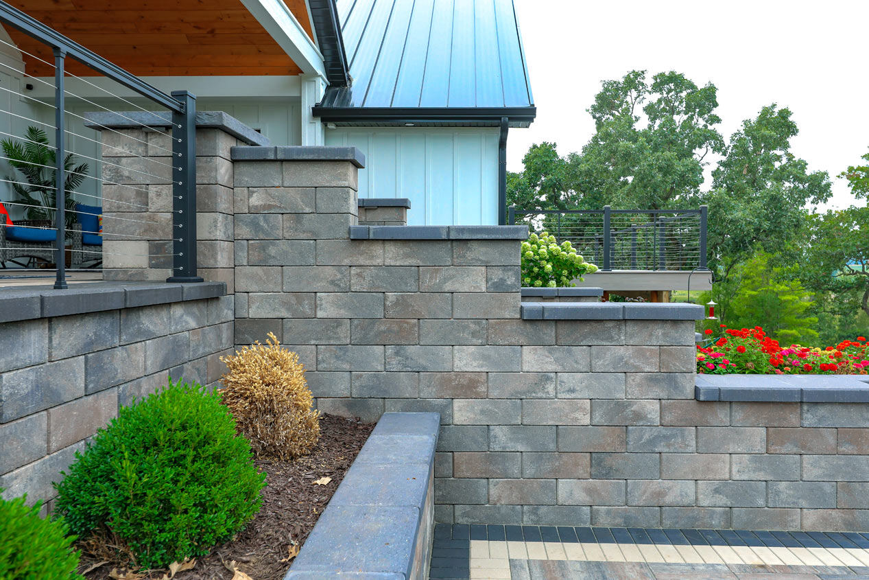 2024_CMC_Landscape_Pavers_Gallery_Restored_Farmstead_3