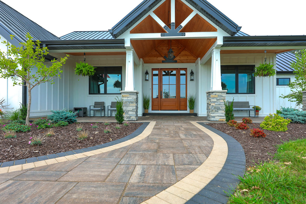 2024_CMC_Landscape_Pavers_Gallery_Restored_Farmstead_5