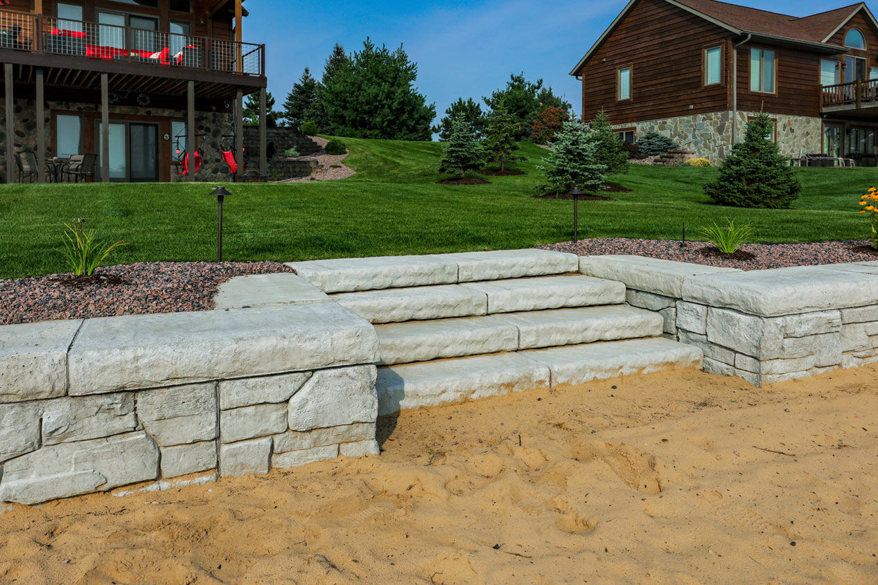 2023_CMC_Landscape_SIlver_Canoe_Court_1