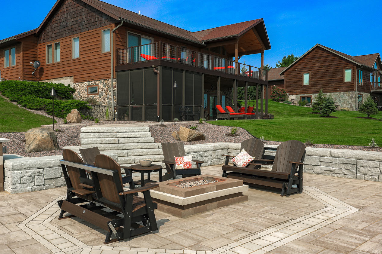 2023_CMC_Landscape_SIlver_Canoe_Court_7