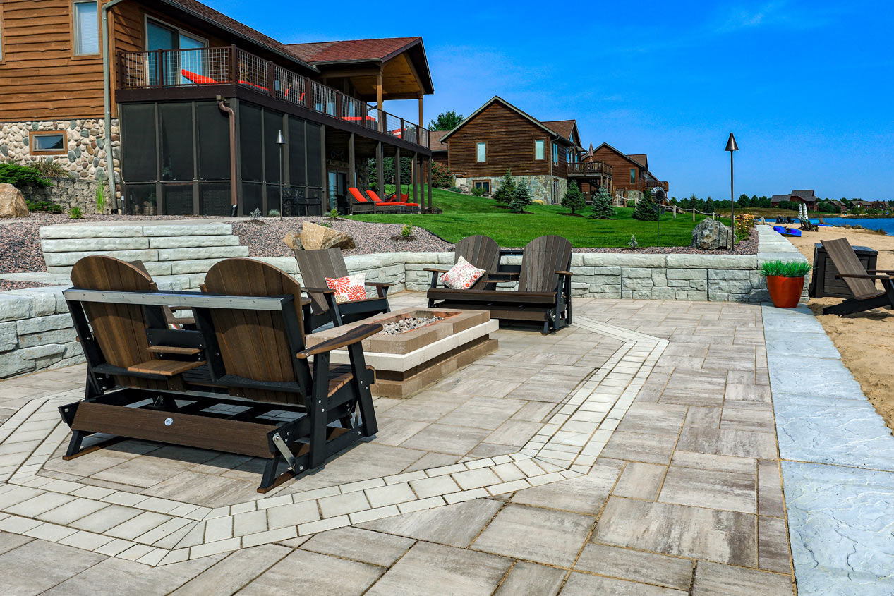 2023_CMC_Landscape_SIlver_Canoe_Court_8