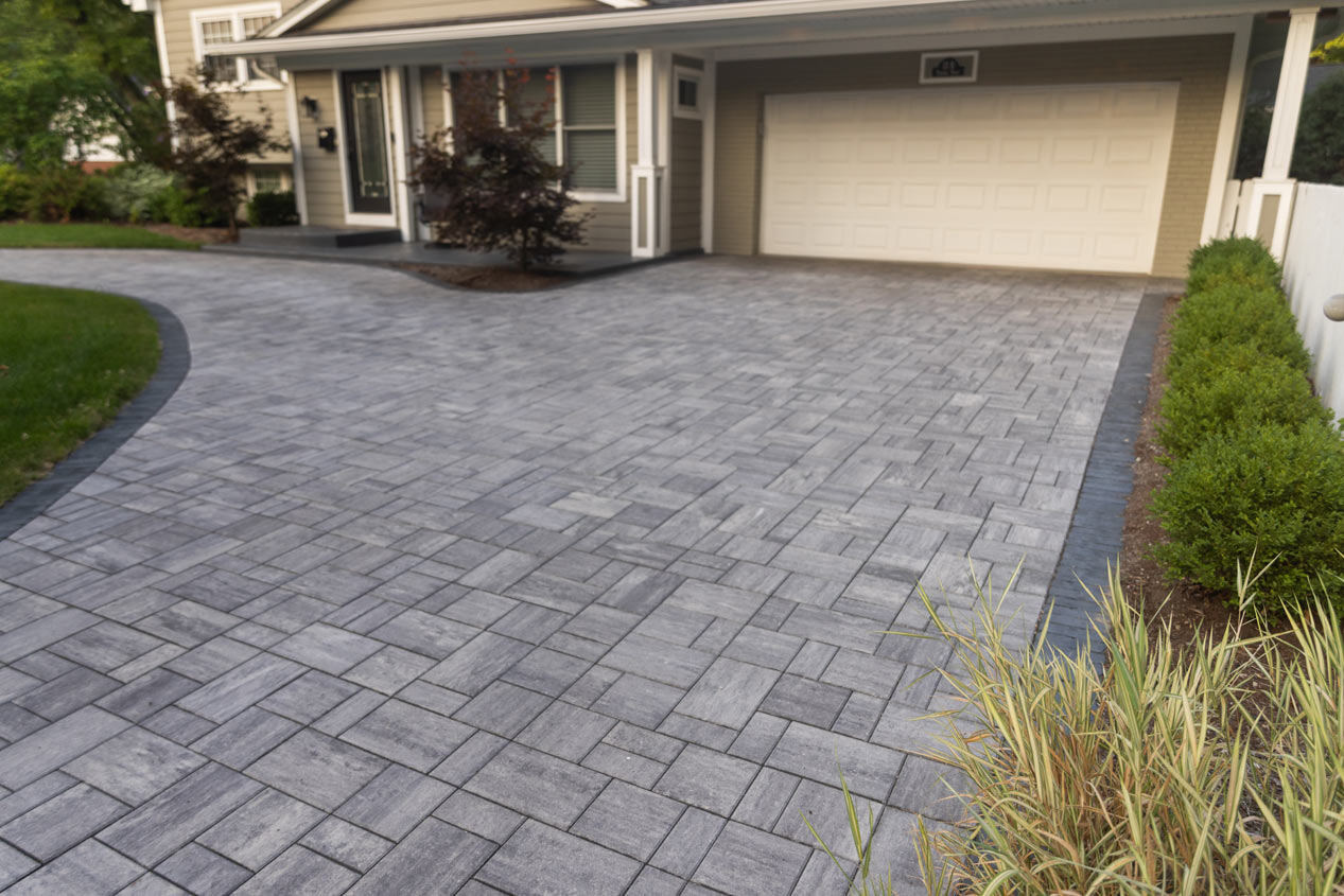 2024_CMC_Landscape_Pavers_North_Parkway_1