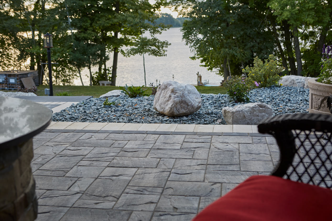 2024_CMC_Landscaping_Lake_Drive_Pavers_11