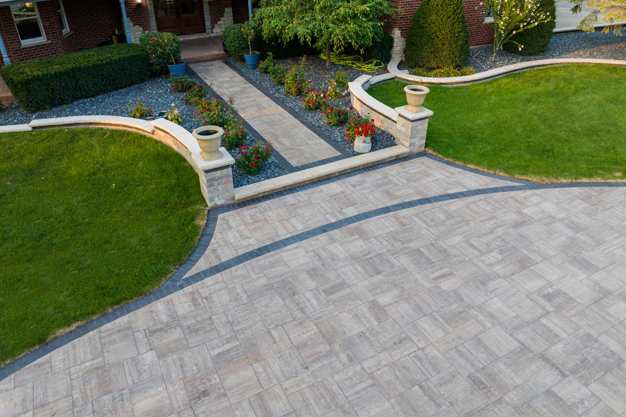 2024_CMC_Landscape_Pavers_Uptown_Boulevard_4