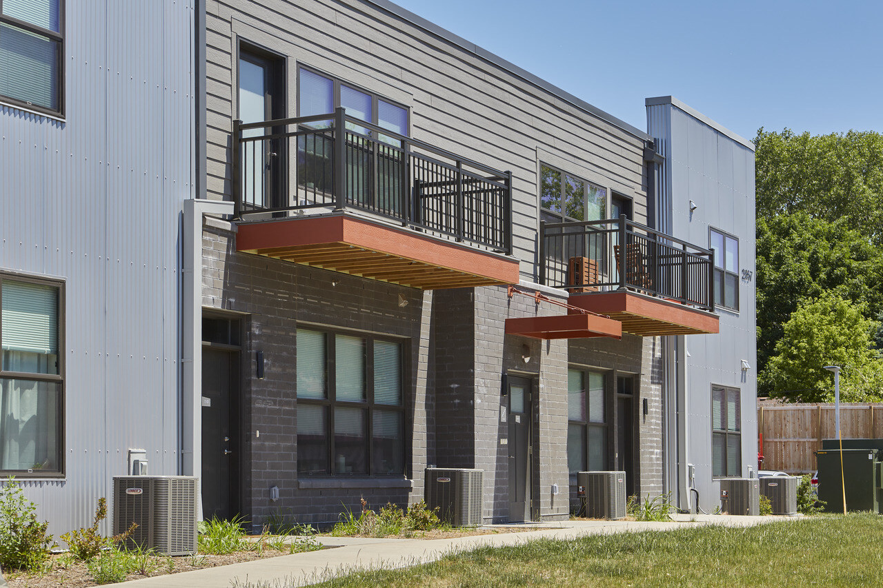 2021_CMC_ArtisanVillage_Masonry_011