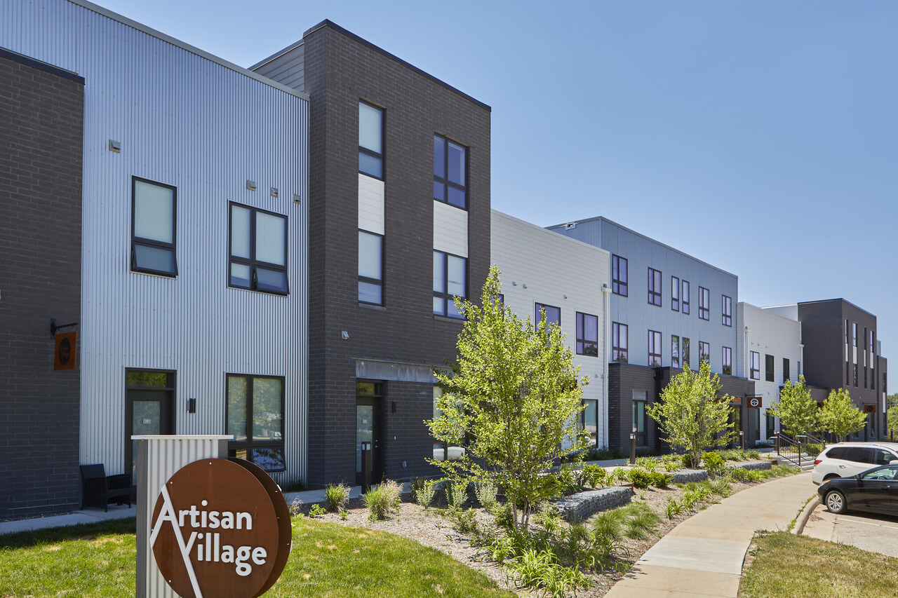 2021_CMC_ArtisanVillage_Masonry_025